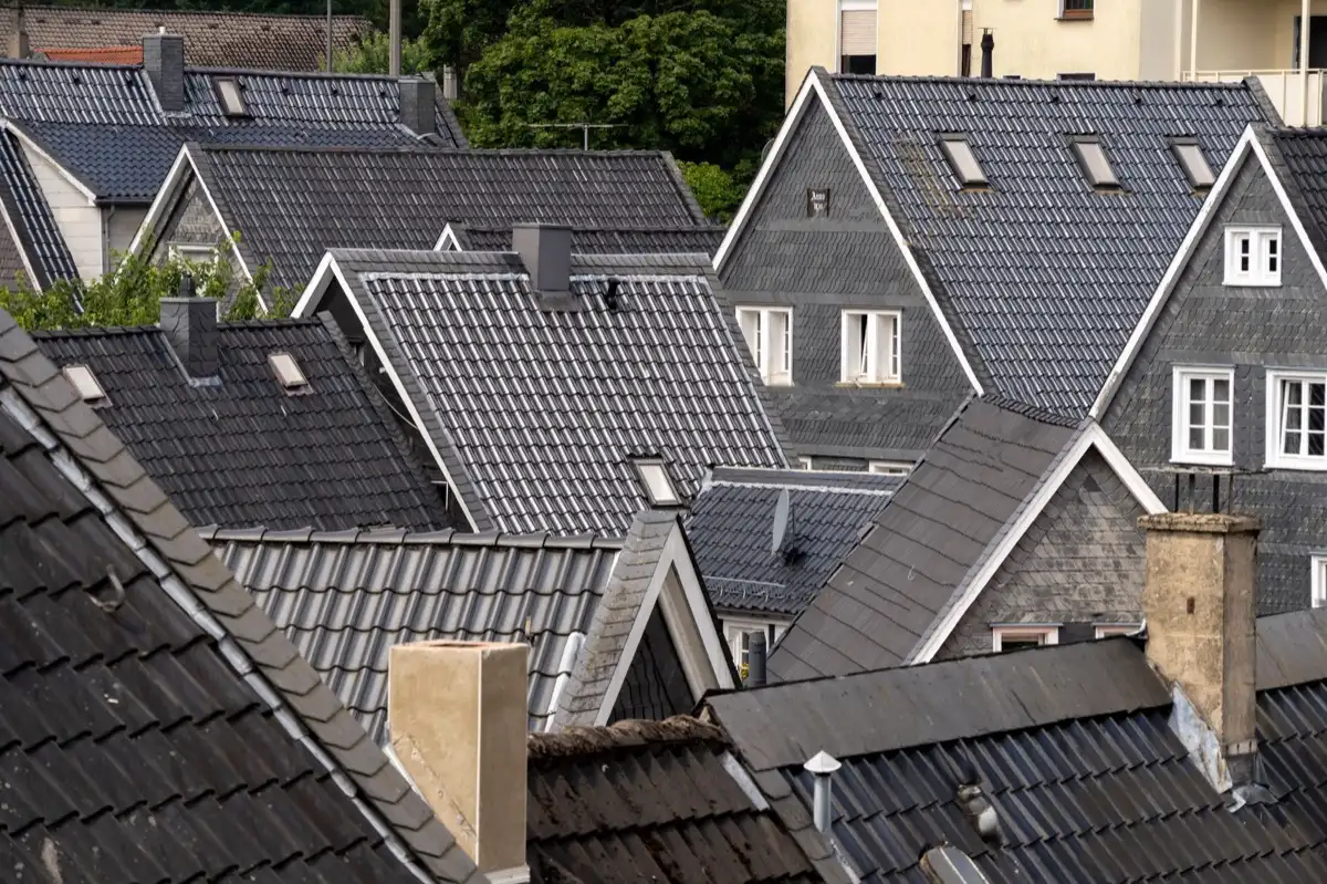 Steep roof eaves and gutter lines on houses in Yonkers, NY